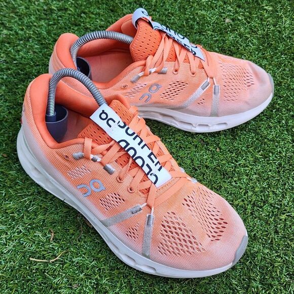 On Clouds Shoes - ON CLOUDSURFER - Womens Sneakers - SIZE 7.5